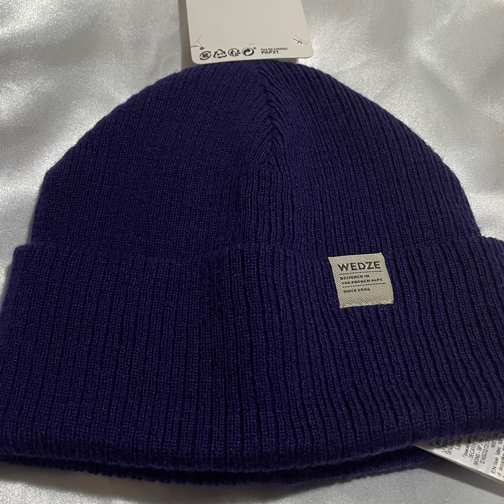 NWT: DECATHLON: Purple Hat